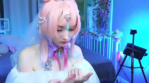 Akemi online show from 02/21/25, 06:59