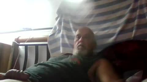 Snapshot of aken4it chatting on 12/20/24, 03:31 aken4it online show from 12/20/24, 03:31