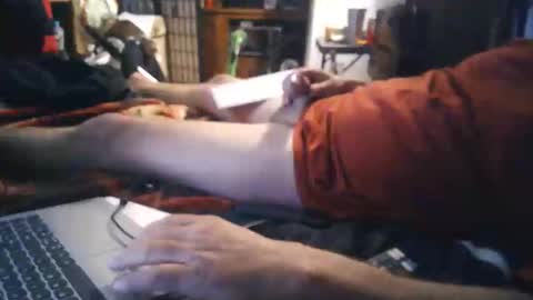 Snapshot of aken4it chatting on 10/18/25, 08:42 aken4it online show from 10/18/25, 08:42