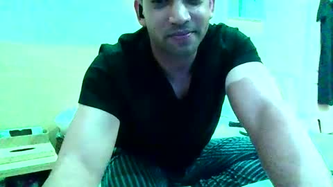 Snapshot of akescpt81 chatting on 11/01/25, 08:33 CptHoodlum online show from 11/01/25, 08:33