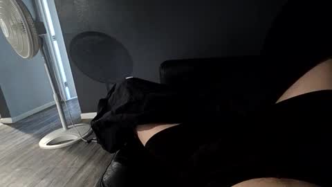 akfx202 online show from 04/21/26, 05:28