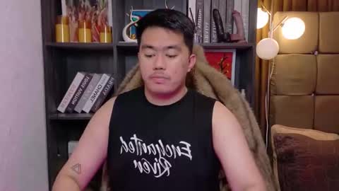 Snapshot of akihiro_morningstar chatting on 12/15/25, 04:11 Dave online show from 12/15/25, 04:11