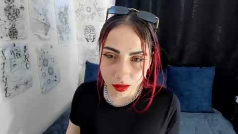 Snapshot of akila_clive chatting on 07/08/26, 08:57 carolina online show from 07/08/26, 08:57
