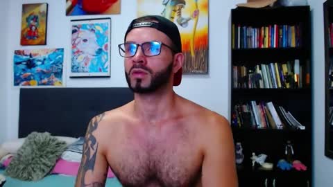 Snapshot of akiles_r chatting on 01/09/25, 11:02 akiles online show from 01/09/25, 11:02