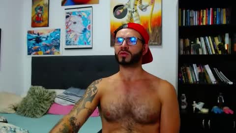 Snapshot of akiles_r chatting on 01/15/25, 01:34 akiles online show from 01/15/25, 01:34