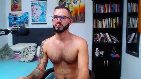 Snapshot of akiles_r chatting on 02/13/25, 09:17 akiles online show from 02/13/25, 09:17