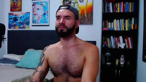 Snapshot of akiles_r chatting on 10/27/25, 11:09 akiles online show from 10/27/25, 11:09