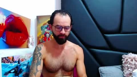 Snapshot of akiles_r chatting on 06/22/26, 11:46 akiles online show from 06/22/26, 11:46