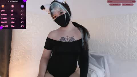 Amilia online show from 10/31/25, 11:22