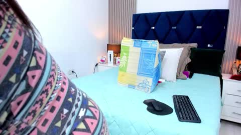 Akira online show from 11/10/25, 04:17