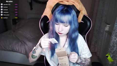 akirahartyx online show from 12/27/24, 01:50