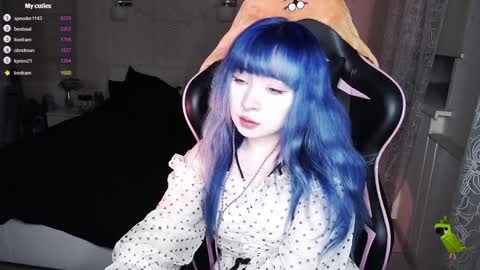 akirahartyx online show from 01/26/25, 03:03