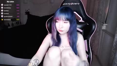 akirahartyx online show from 10/08/25, 03:42