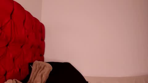 akirahattori__ online show from 02/04/26, 10:54