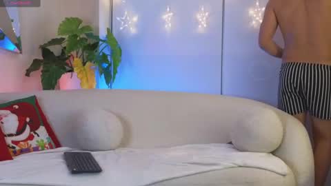 Snapshot of al_miko chatting on 12/28/24, 05:33 Al Fox Miko Fortuni online show from 12/28/24, 05:33