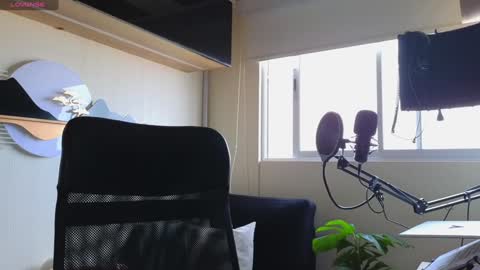 Snapshot of al_miko chatting on 01/26/25, 09:40 Al Fox Miko Fortuni online show from 01/26/25, 09:40