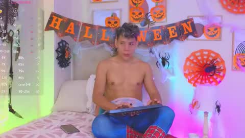 Snapshot of al_miko chatting on 10/31/25, 12:33 Al Fox Miko Fortuni online show from 10/31/25, 12:33