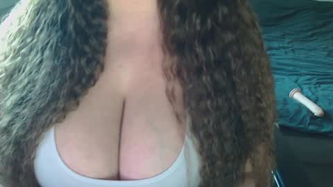 Snapshot of alabama1_ chatting on 02/05/25, 12:49 Alisha online show from 02/05/25, 12:49