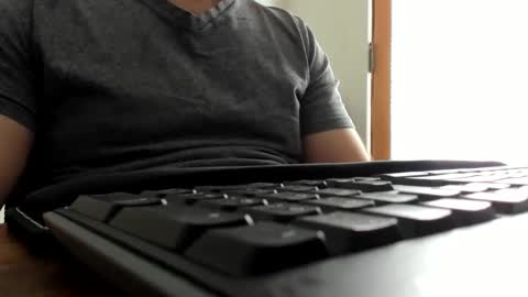 Snapshot of aladdinsimon chatting on 02/03/25, 05:03 Aladdin online show from 02/03/25, 05:03