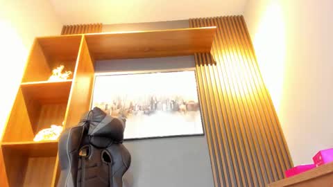 Snapshot of alahia__rodriguez chatting on 01/11/26, 12:43 Alahia Rodriguez online show from 01/11/26, 12:43