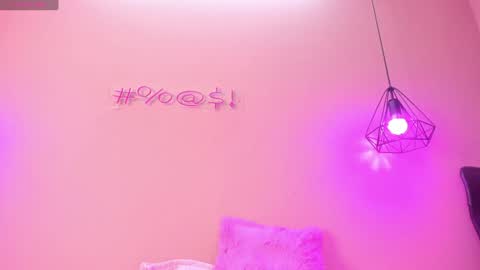 Snapshot of alahia_betancur chatting on 02/03/25, 03:06 Alahia online show from 02/03/25, 03:06
