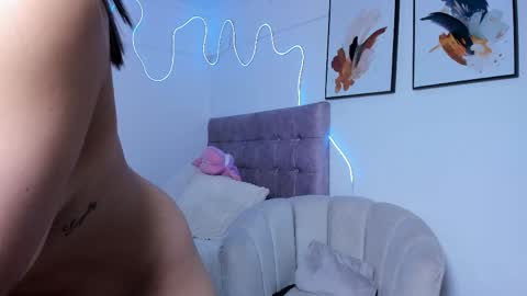 Alaia Alegria online show from 04/19/26, 12:00