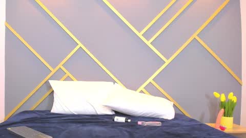 Snapshot of alaia_colins chatting on 01/24/25, 07:19 alaia_colins online show from 01/24/25, 07:19