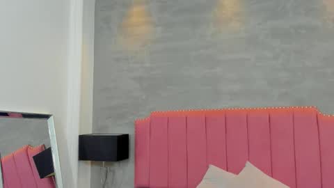 Snapshot of alaia_colins chatting on 11/20/25, 02:34 alaia_colins online show from 11/20/25, 02:34