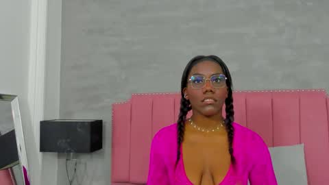 Snapshot of alaia_colins chatting on 11/24/25, 03:50 alaia_colins online show from 11/24/25, 03:50