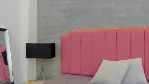 Snapshot of alaia_colins chatting on 12/05/25, 03:37 alaia_colins online show from 12/05/25, 03:37