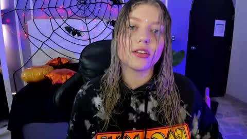 Alaia online show from 11/04/25, 12:37