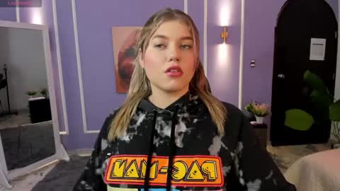 Alaia online show from 11/22/25, 12:59