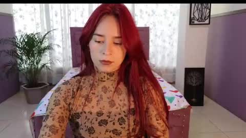 Snapshot of alaia_skater chatting on 10/06/25, 12:13 Alaia Skater online show from 10/06/25, 12:13