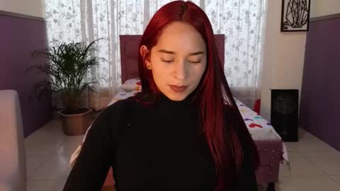 Snapshot of alaia_skater chatting on 10/13/25, 07:25 Alaia Skater online show from 10/13/25, 07:25