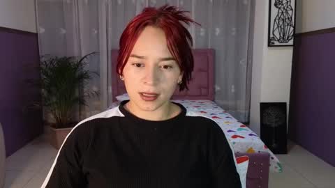 Snapshot of alaia_skater chatting on 10/16/25, 10:38 Alaia Skater online show from 10/16/25, 10:38