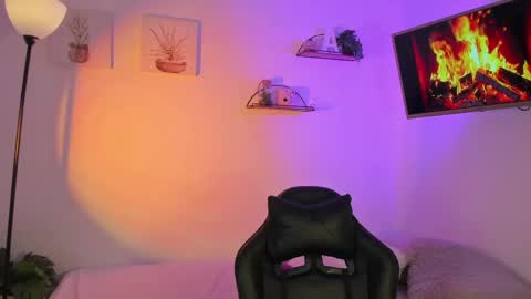   online show from 04/20/26, 10:29