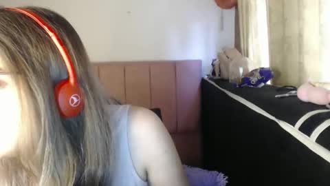 Snapshot of alaina_blessed chatting on 05/08/26, 10:15 alaina_blessed online show from 05/08/26, 10:15