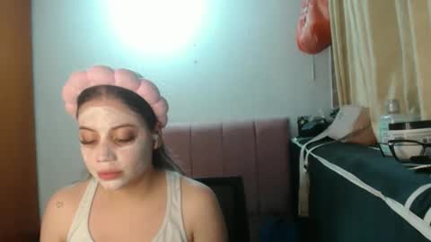 Snapshot of alaina_blessed chatting on 05/13/26, 08:49 alaina_blessed online show from 05/13/26, 08:49