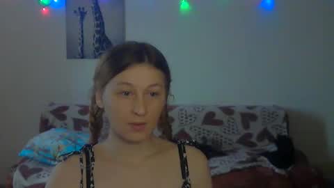 Snapshot of alalaska_ana chatting on 12/20/25, 05:36 Anna online show from 12/20/25, 05:36
