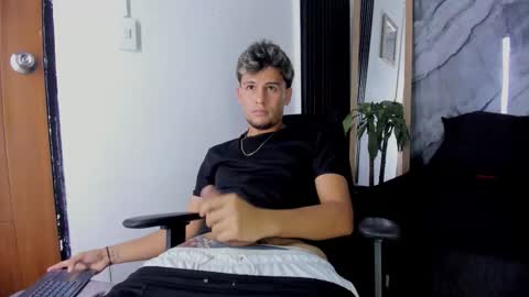 alan__smith online show from 11/26/25, 08:43