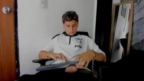 alan__smith online show from 12/13/25, 07:53