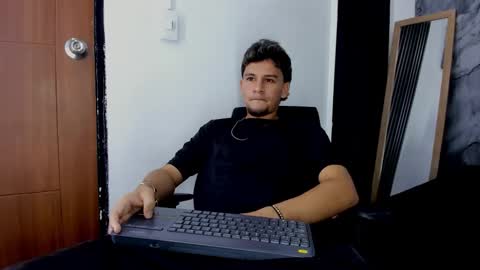 alan__smith online show from 12/18/25, 08:37