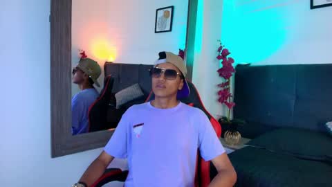 alan_colthon online show from 04/21/26, 08:34