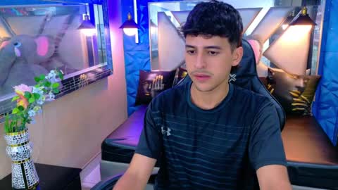 Snapshot of alan_del_reyx chatting on 09/13/25, 03:50 ALAN DEL REY online show from 09/13/25, 03:50