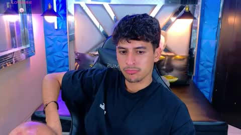 Snapshot of alan_del_reyx chatting on 09/23/25, 10:07 ALAN DEL REY online show from 09/23/25, 10:07