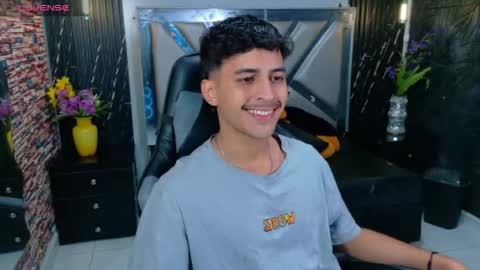 Snapshot of alan_del_reyx chatting on 09/29/25, 07:13 ALAN DEL REY online show from 09/29/25, 07:13