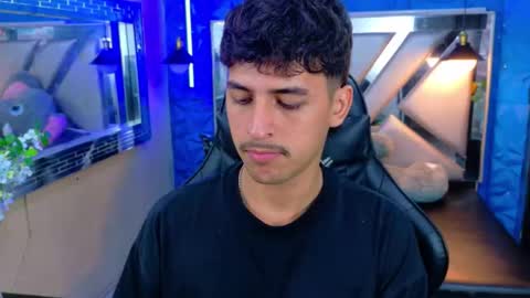 Snapshot of alan_del_reyx chatting on 10/03/25, 08:28 ALAN DEL REY online show from 10/03/25, 08:28