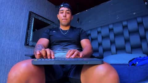 Alan greek online show from 04/18/26, 02:37