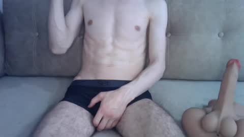alan_mil online show from 06/08/26, 01:39