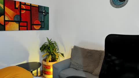 Alan and Criss - WE JUST FRIENDS WITH BENEFITS BOTH VERS online show from 01/04/25, 03:29